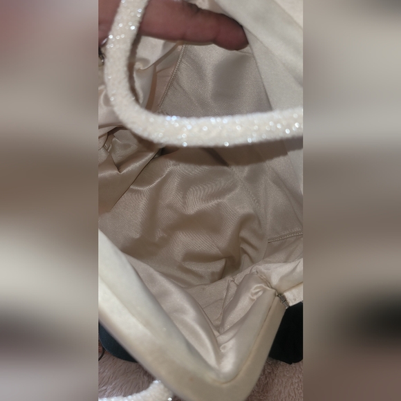 Huge sale! Rare Vint Gucci Tom Ford era cream satin silk beaded top handle bag - Picture 14 of 16